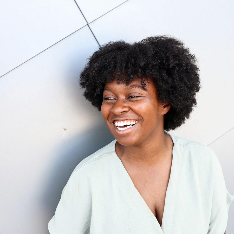 Empreendedora sorridente